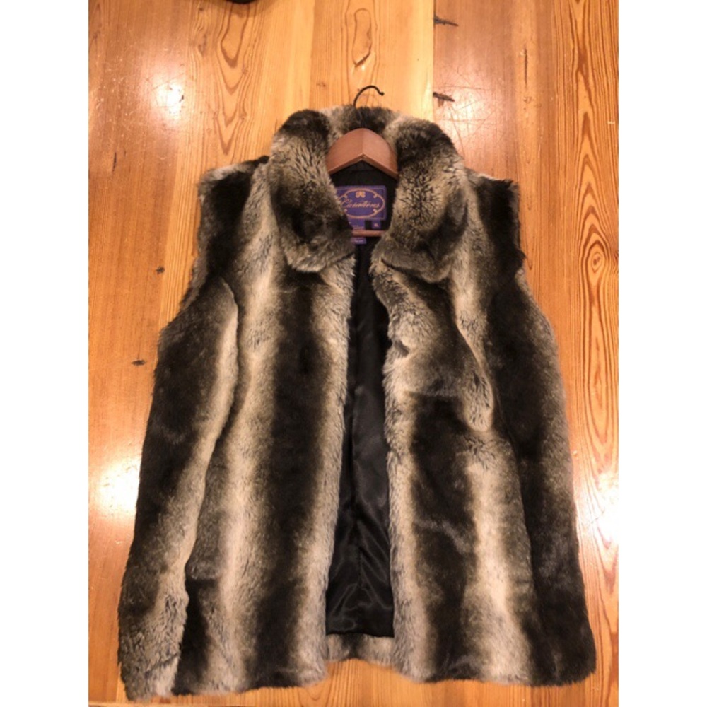 Vintage Boutique Faux Fur Vest